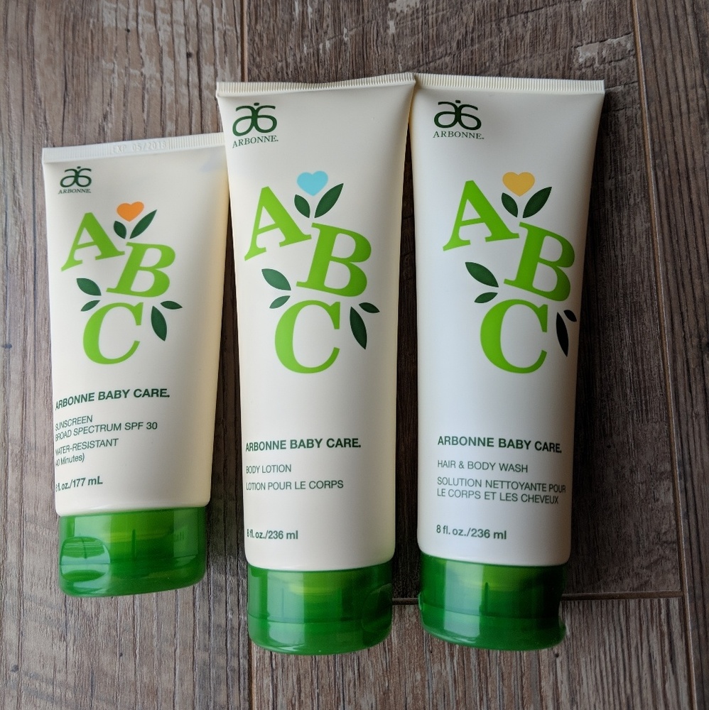 Arbonne baby care set